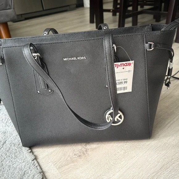 Michael Kors Black Saffiano Leather Tote - Picture 1 of 6